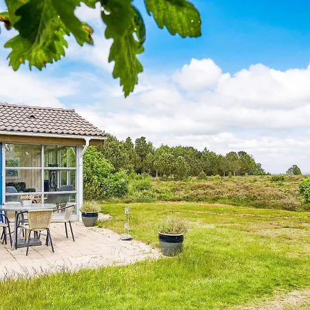 Holiday Xviii Semesterbostad